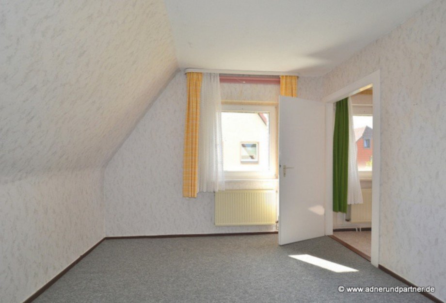 Schlafzimmer 3 Ansicht 2 Einfamilienhaus Braunschweig