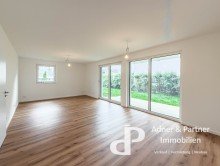 Wohnbereich **TERRASSENWOHNUNG MIT PRIVATGARTEN UND EINBAUK�CHE IN THUNE-ERSTBEZUG**