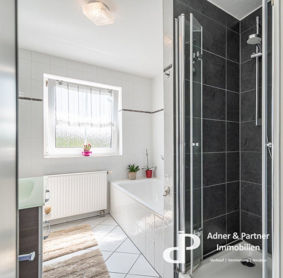 Blick ins Bad Etagenwohnung Wolfenb�ttel