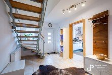 Empfang **K�NIGSLUTTER: EINFAMILIENHAUS MIT EINBAUK�CHE UND CARPORT IN ZENTRALER LAGE**