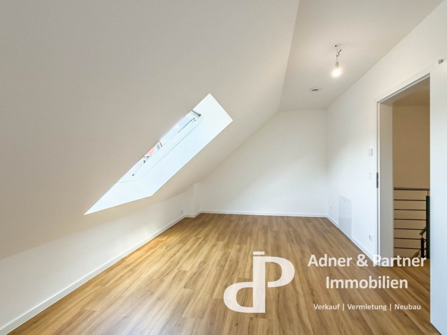 Zimmer 2 im Dach Reihenendhaus Braunschweig