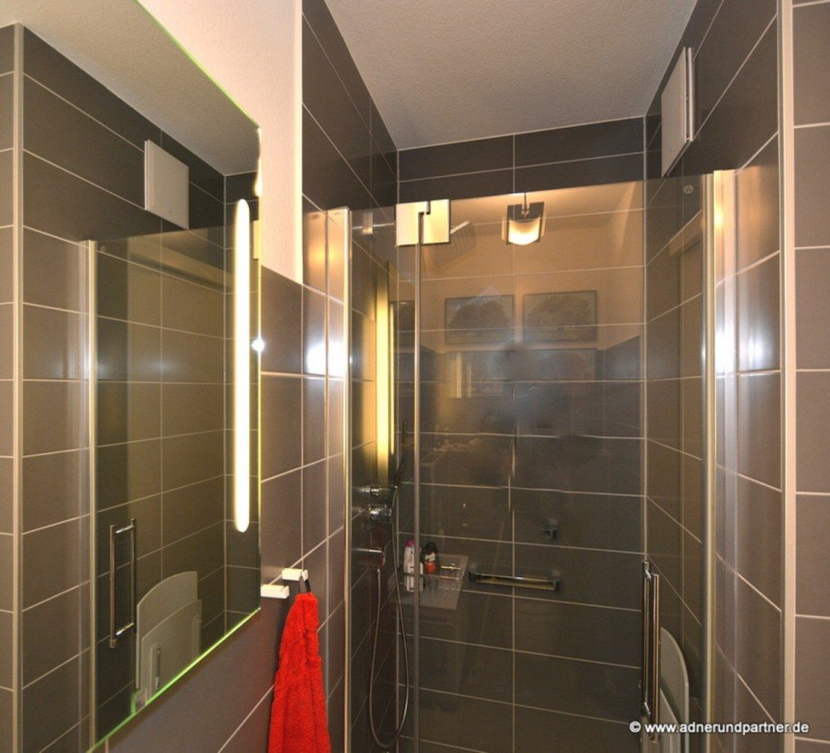 Dusche im G�stebad Etagenwohnung Braunschweig