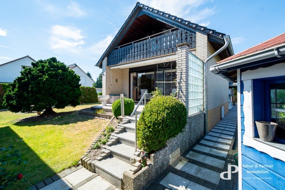 Geb�udeansicht Garten Einfamilienhaus Wolfsburg