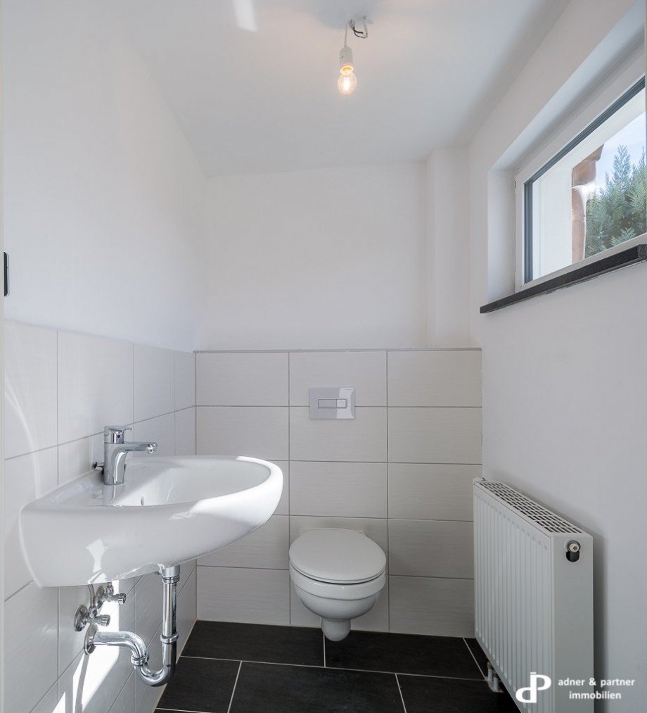 WC Garage Doppelhaush�lfte Schw�lper
