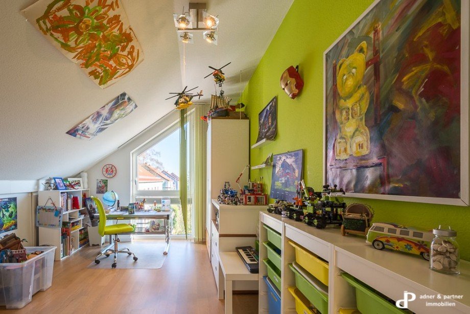 Kinderzimmer unter dem Dach Maisonettewohnung Braunschweig