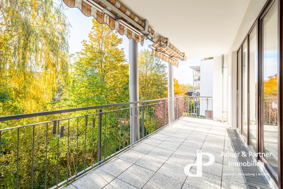 Gro�z�gige Loggia Etagenwohnung Braunschweig