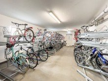 Fahradkeller **EXKLUSIVES CITY-APARTMENT-PAKET IM KFW-55 STANDARD IN BRAUNSCHWEIGS **