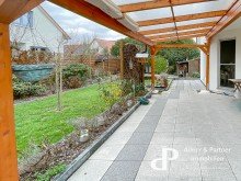 �berdachte Terrasse **FAMILIENGERECHTES EINFAMILIENHAUS IN WEDTLENSTEDT**