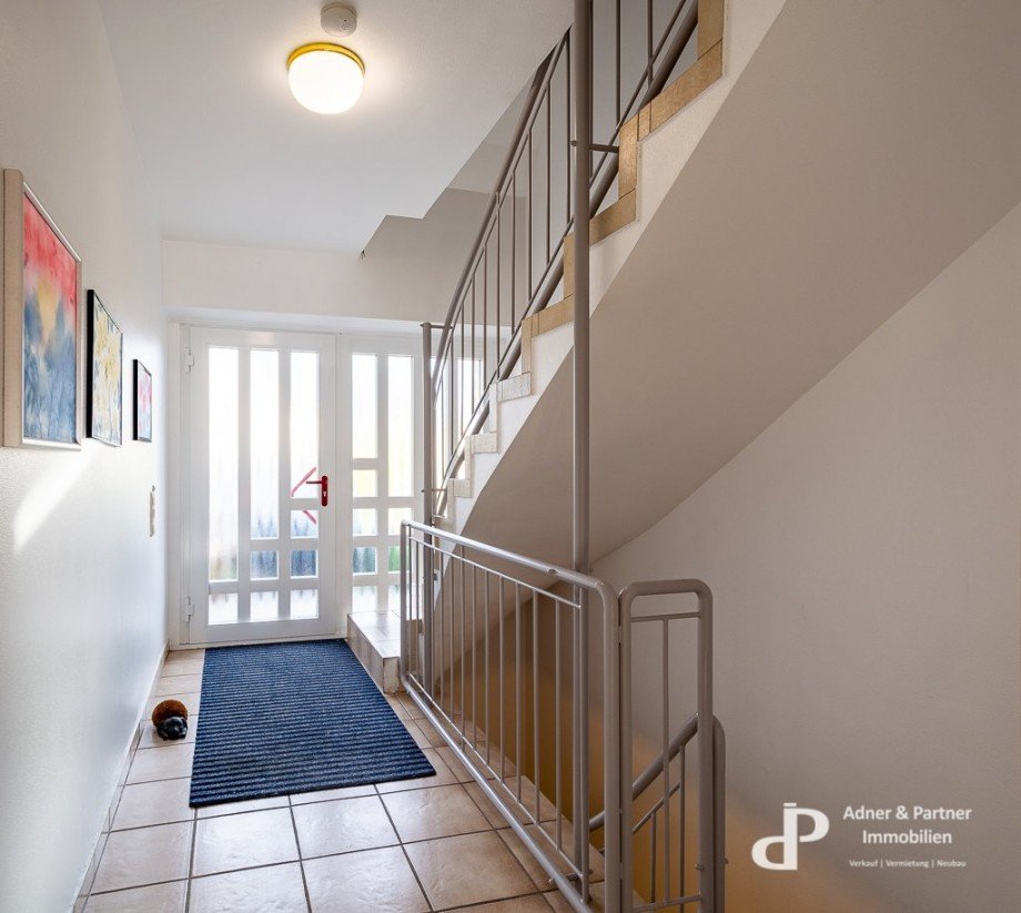 Renovierter Hausflur Einfamilienhaus Lengede