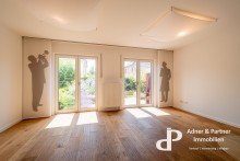 Wohnbereich zur Terrasse **TOWNHOUSE MIT EINBAUK�CHE UND KLEINEN GARTEN IN BRAUNSCHWEIG-RAUTHEIM**