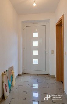 Flur ** *GER�UMIGES DOPPELHAUS F�R DIE GRO�E FAMILIE**