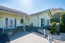 Willkommen **NEUWERTIGER ARCHITEKTENBUNGALOW AM RANDE DES NATURSCHUTZGEBIETES IN WOLFENB�TTEL**