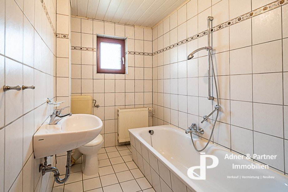 Bad im EG Einfamilienhaus Braunschweig