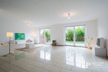 Wohnbereich ** *GER�UMIGES DOPPELHAUS F�R DIE GRO�E FAMILIE**