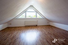 Studio im DG ** *GER�UMIGES DOPPELHAUS F�R DIE GRO�E FAMILIE**