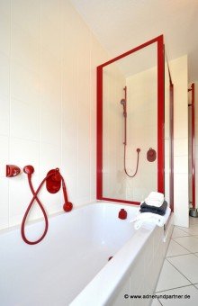 Bad Detail 2 **KEINE K�UFERPROVISION- 3 ZIMMER+GALERIE AM S�DSEE**