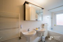 Vollbad mit Fenster **HELLE MAISONETTEWOHNUNG MIT EINBAUK�CHE UND GARAGE IN BRAUNSCHWEIG**