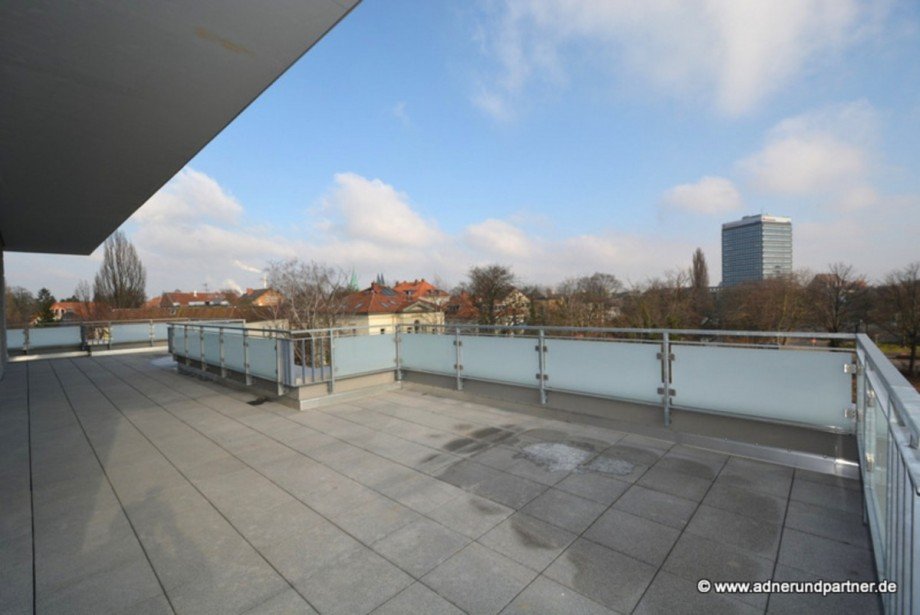 Dachterrasse Richtung City Penthousewohnung Braunschweig