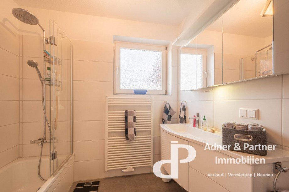 Modernisiertes Bad Etagenwohnung Braunschweig