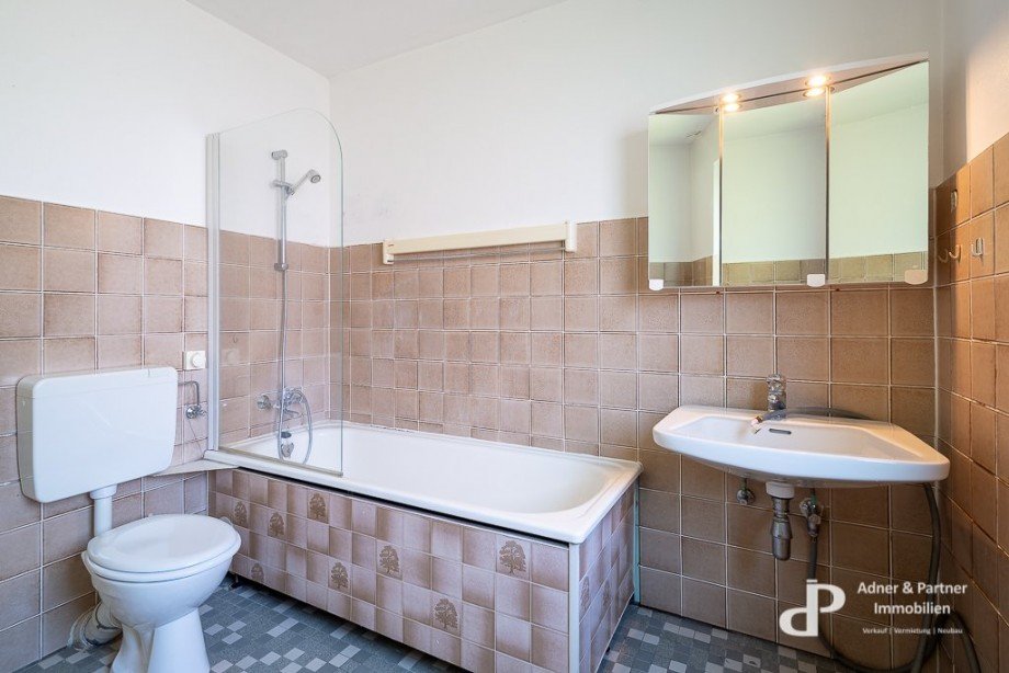 Bad Ansicht 2 Dachgeschosswohnung Braunschweig