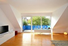 Zum Balkon **KEINE K�UFERPROVISION- 3 ZIMMER+GALERIE AM S�DSEE**