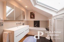 Modernisiertes Bad Ansicht 2 **Familiengerechtes Reihenendhaus mit vielseitigen Nutzungsm�glichkeiten und moderner Ausstattung**