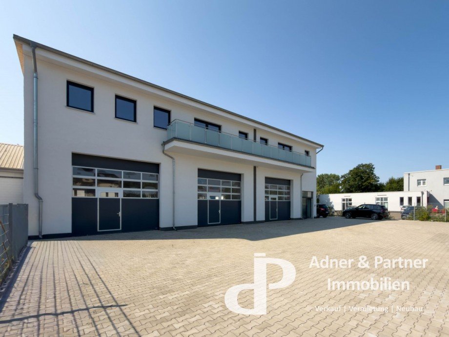 Neubau im Erstbezug Halle / Lager / Produktion Wolfenb�ttel