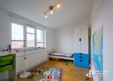 Kinderzimmer **HELLE MAISONETTEWOHNUNG MIT EINBAUK�CHE UND GARAGE IN BRAUNSCHWEIG**