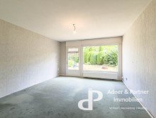 Schlafzimmer 3 mit Gartenzugang **FREISTEHENDER WINKELBUNGALOW IN BRAUNSCHWEIG MASCHERODE**