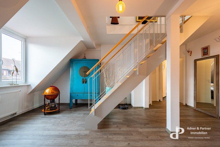 Zur n�chsten Etage Dachgeschosswohnung Braunschweig