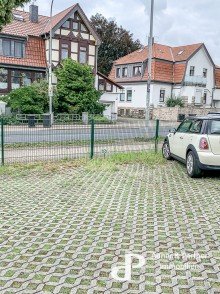 Ihr Au�enstellplatz **HELLE BALKONWOHNUNG MIT TAGESLICHTBAD UND 2 PKW-STELLPL�TZEN IN WOLFENB�TTEL-NORD**