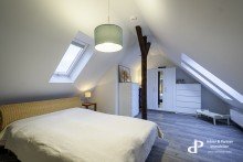 Ausgebauter Spitzboden **ARCHITEKTUR F�R INDIVIDUALISTEN - DACHGESCHOSSWOHNUNG IM �STLICHEN MIT KFZ-STELLPLATZ**