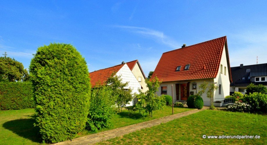 Geb�udeansicht Garten Einfamilienhaus Braunschweig